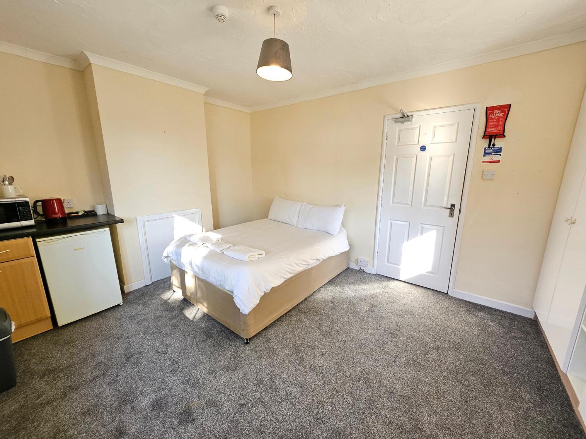 Central Studios 87 Tennyson Road Cheltenham Ngoại thất bức ảnh