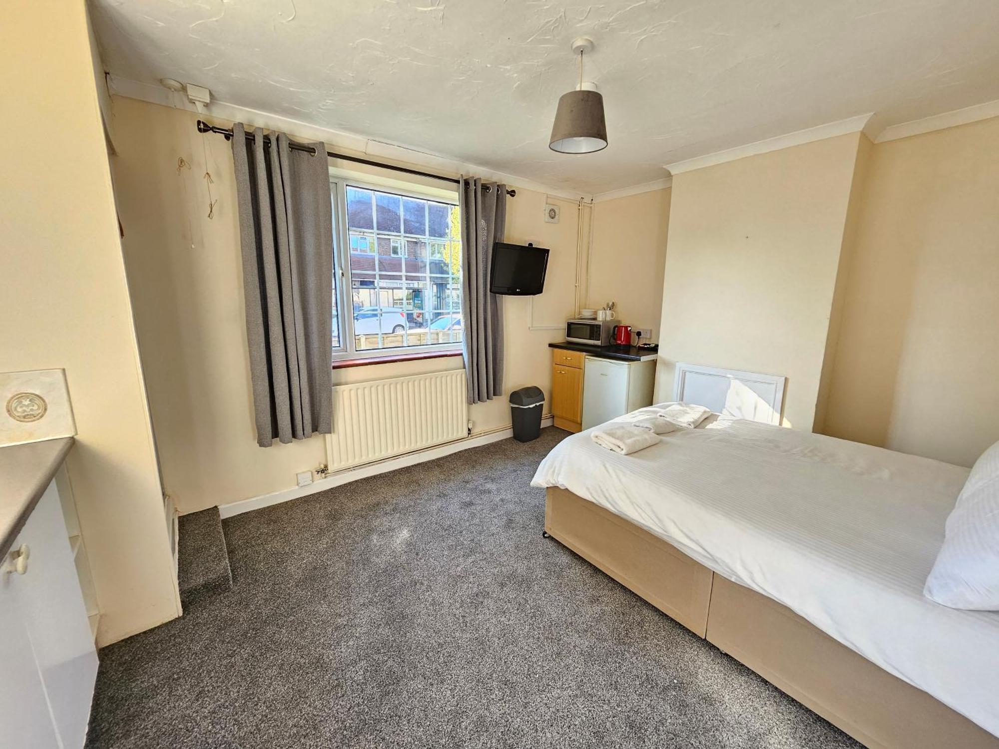 Central Studios 87 Tennyson Road Cheltenham Ngoại thất bức ảnh
