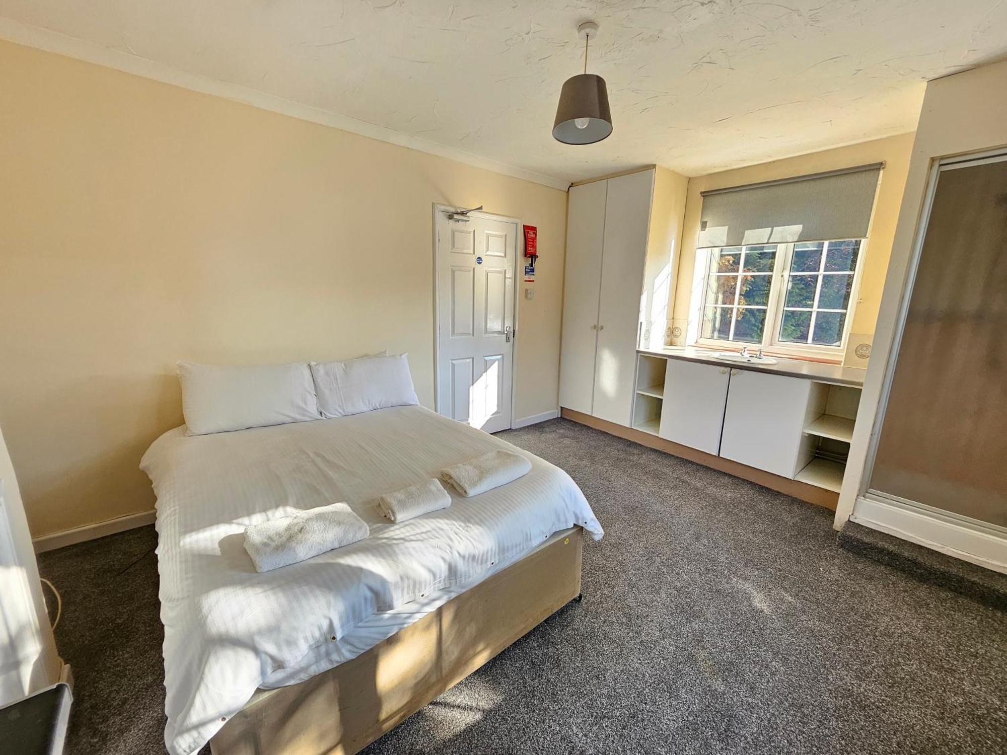Central Studios 87 Tennyson Road Cheltenham Ngoại thất bức ảnh